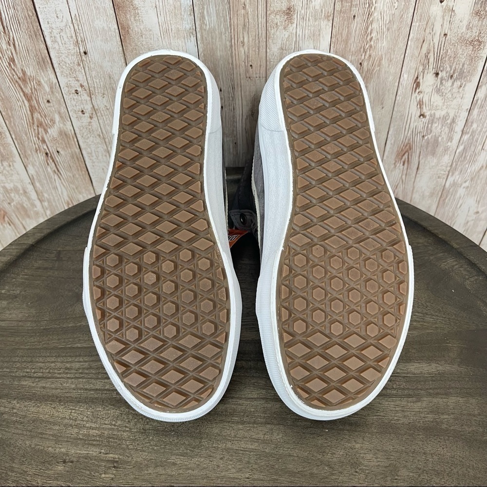 Vans Sk8-Hi MTE “Rabbit Frost/Gray” Sneaker Size 6 Women - Picture 8 of 9